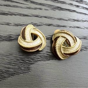 Cream & Gold and Enamel Vintage Clip On Earrings